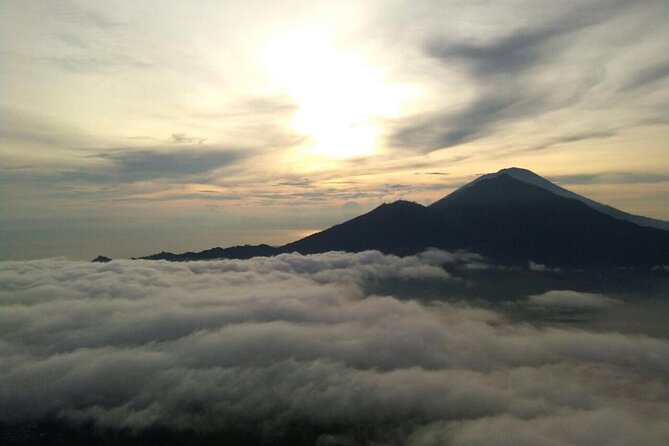 Mount Batur Sunrise Trekking with Private Guide and Breakfast - Breakfast at the Top: Bread and Egg With a Volcano View