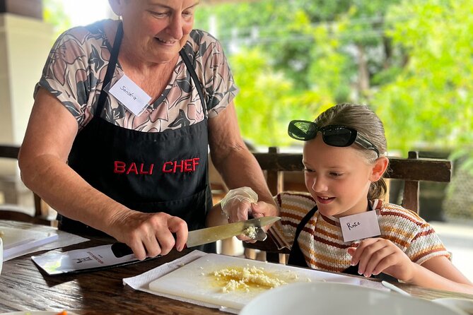 Mufu Rendang Cooking Class Kuta - The cooking flow: from market (morning) to the kitchen