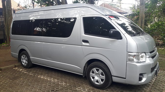 Nusa Dua Departure transfer to Bali Airport International (DPS) - The Ride: Clean A/C Car, Friendly Driver, and Capacity for Luggage