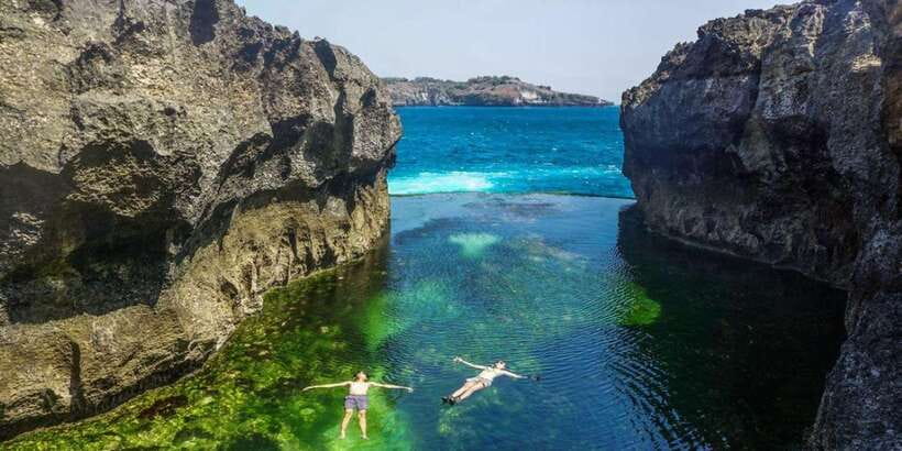 Nusa Penida Full-Day Tour with Transfer from Bali - The Day at a Glance: Pickup, Van, Speedboat, and the Long Sightseeing Block