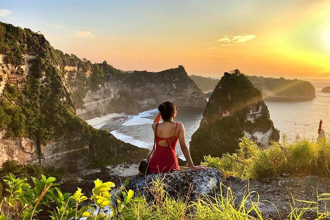 Nusa Penida Instagram Tour: The Most Iconic Spots (Private & All-Inclusive) - Practical reality checks: tide timing, island construction, and fitness