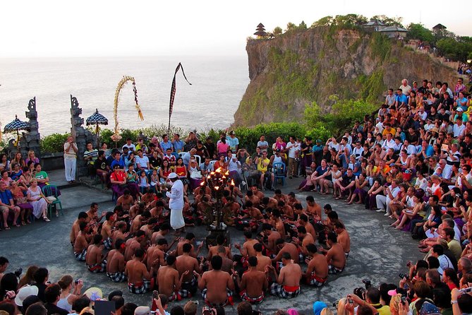 Padang-padang Beach and Kecak Firedance at Uluwatu Temple - Jimbaran Bay Seafood Barbecue: Where Dinner Feels Like Part of the Day