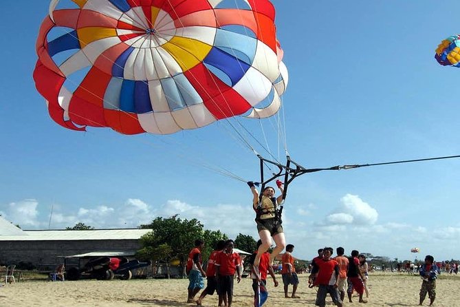 Parasailing Adventure watersport all include - Pickup, check-in, and what that 1-hour estimate really means