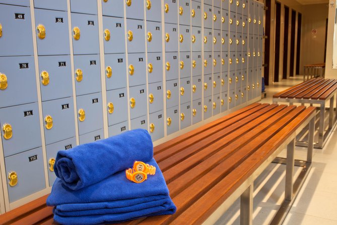 Premium Ayung River White Water Rafting in Bali - After the river: showers, lockers, and switching gears fast