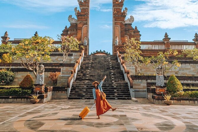 Private Arrival Transfer: Bali Airport to Kuta, Legian, Seminyak and Nusa Dua - The car, the comfort, and how many people it fits