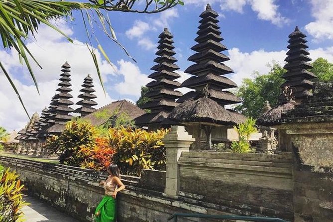 Private Full-Day Tour Jatiluwih Rice Terrace and Tanah Lot Temple - The guides: why names like Kadek, Made, and Ketut Ajus come up