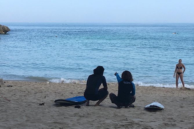 Private Surf Lessons in Padang Padang - Uluwatu - Bali - Gear included: board and rash top, plus comfort for Bali sun