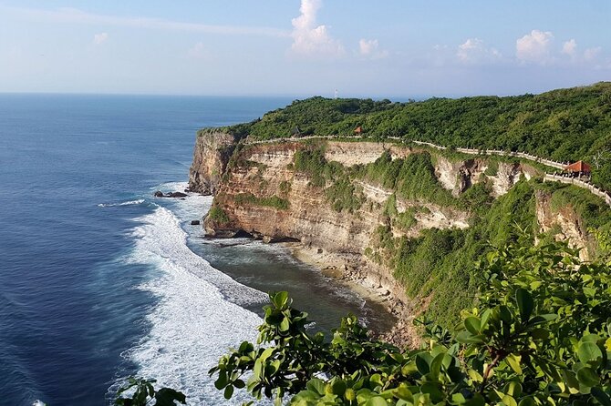 Private Tour Bali Beaches and Uluwatu Temple with Dinner - Jimbaran Bay seafood BBQ dinner: what it’s like when it’s part of the plan