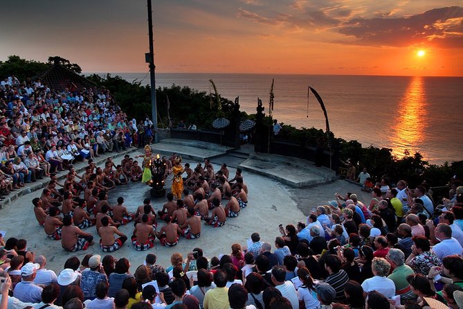Private Tour: Highlights Uluwatu Temple & Southern Beaches Bali - Your private driver and how the day stays flexible