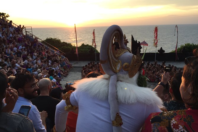 Private Tour: Highlights Uluwatu Temple & Southern Beaches Bali - Jimbaran Bay sunset dinner: optional, but a strong match