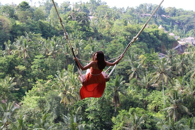 Private Tour : Individual costumize route with FREE - WIFI - Stop 2: Puseh Batuan Temple for ancient architecture and community culture