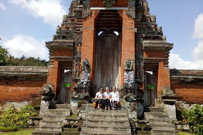 Private Tour: Leke-Leke Waterfall, Handara gate & Iconic Temples - Taman Ayun Temple: palace-style calm in the water gardens