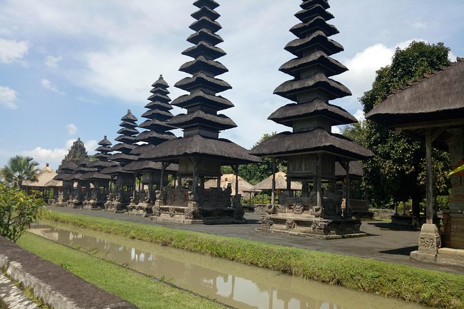 Private Tour: Leke-Leke Waterfall, Handara gate & Iconic Temples - What to bring for comfort on a 8–10 hour day