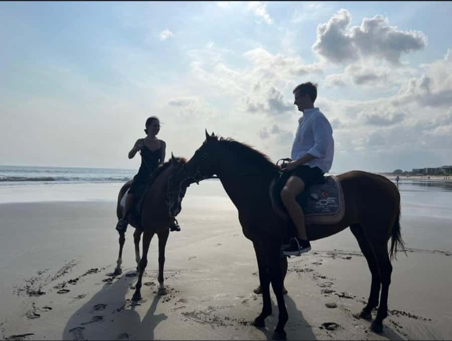 Seminyak: Bali Horse riding Adventure Seminyak Beach - Setting Off From Mesari Stables, Then Onto Sand