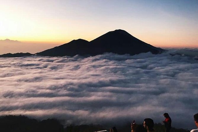 Sunrise mount batur trecking all inclusive - Crater Rim Sunrise: Photos, Light, and the Lombok View
