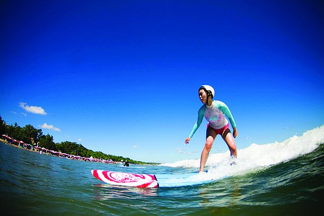 Surfing Group Lesson Level 1 Beach Surfer - Double Six Beach: why this spot works for beginners