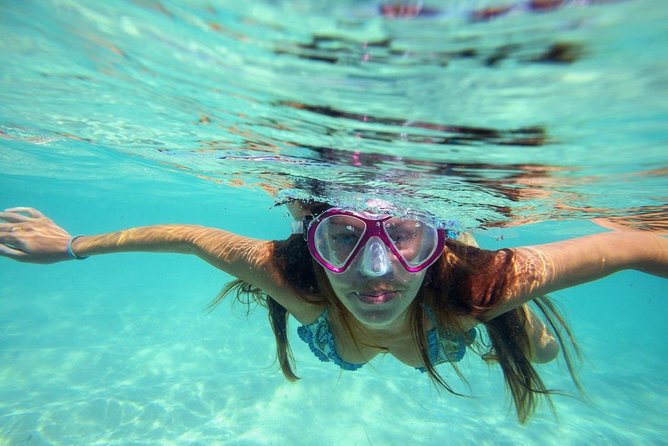 The Best 2-point Snorkeling in Padangbai: Blue lagoon and Tanjung jepun - Stop 1 at Tanjung Jepun: Clear Water, Plenty of Fish, and Calm Confidence