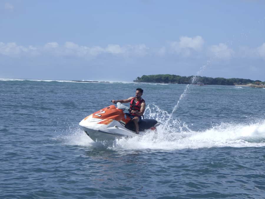 Triple Package Self Drive Jet Ski, Banana & Parasailing - The Easy Part: Getting From Your Hotel to Tanjung Benoa