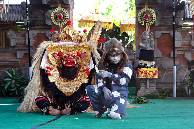 Ubud and Tanah Lot Temple Small Group Sunset Tour - Ubud’s Monkey Forest: Sacred Woodland with Clear Personal-Safety Rules