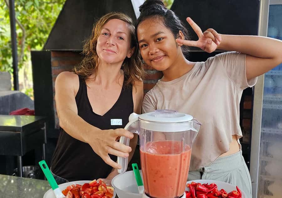 Uluwatu Bali: Lets Cook 180 Meals for underprivileged Locals - Should You Book It?