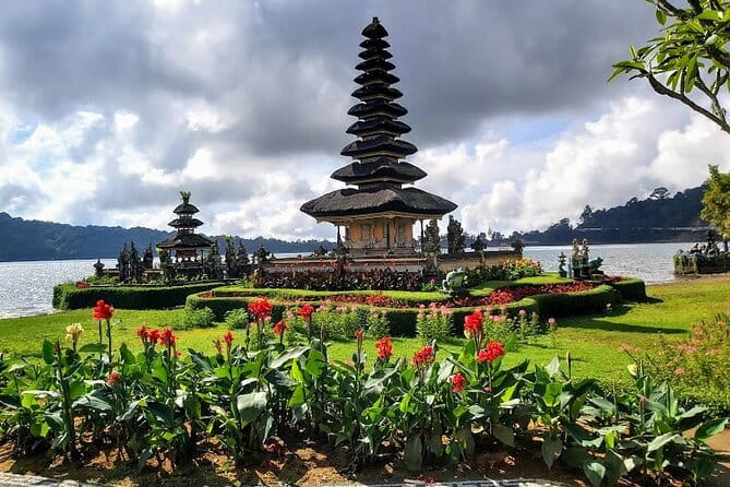 Uluwatu Kecak Tickets A Spectacular Show - Pickup and seating: how to get in fast without guessing