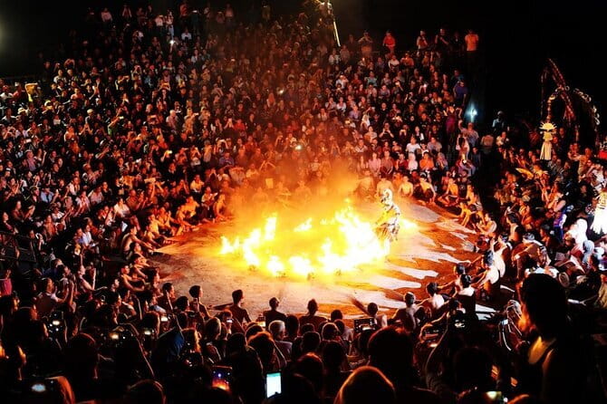 Uluwatu Kecak Tickets A Spectacular Show - Fire dance and torches: why the final minutes hit harder
