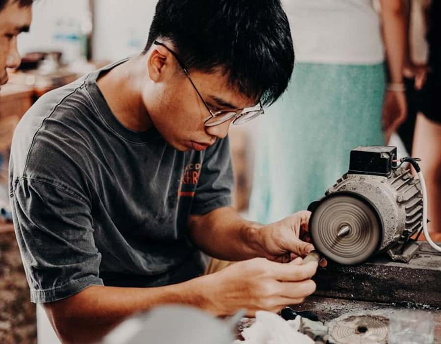 Uluwatu : Make Your Own Silver Jewelry Class - Engraving and personalization: making it feel truly yours