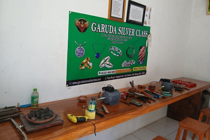 Uluwatu Silver Class: A Unique Jewelry-Making Experience in Bali - Who should book Uluwatu Silver Class