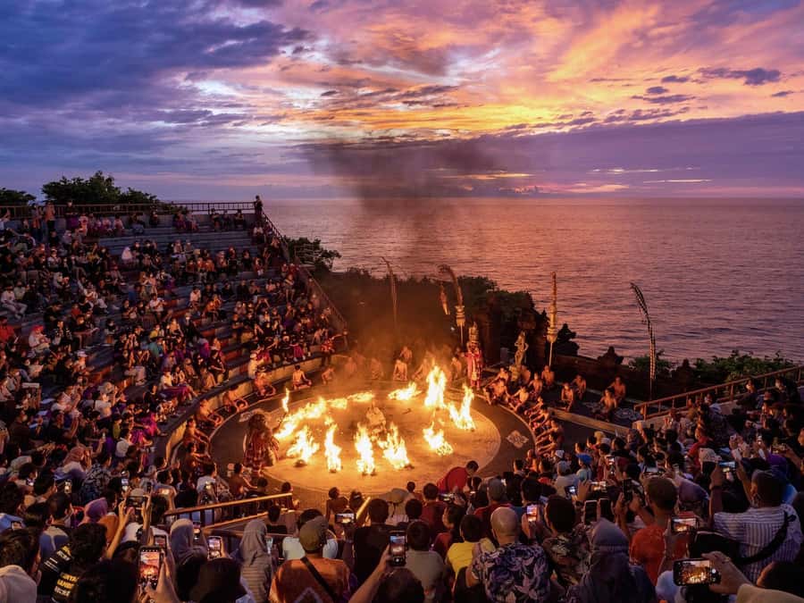 Uluwatu Sunset Temple - Kecak Dance Show & Seafood Dinner - Kecak Uluwatu dance show: chant energy and Ramayana storytelling
