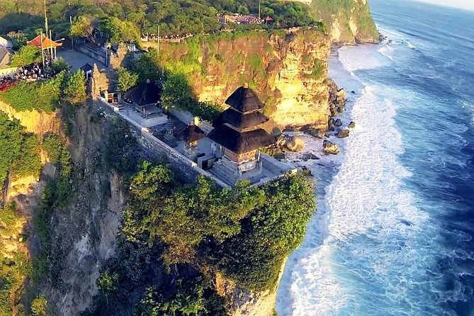 Uluwatu Temple, Beaches and Southern Bali Tour - Sunset at Jimbaran Bay: seafood dinner plus live music