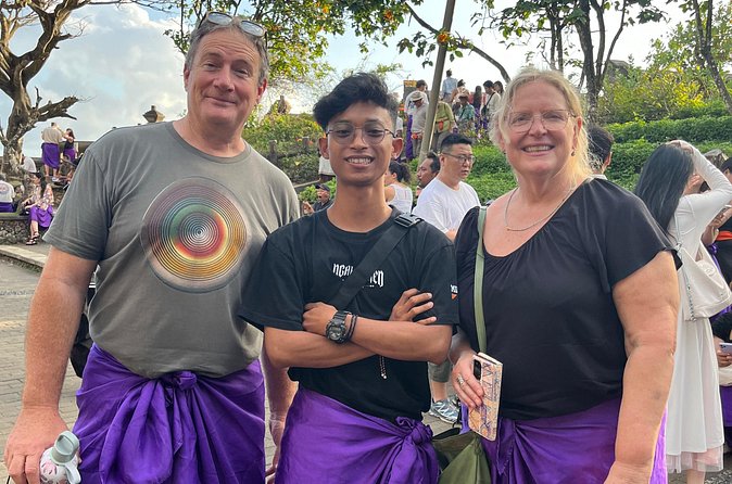 Uluwatu Temple Entrance & Kecak Dance Tickets - Seats, Timing, and How the Guide Helps You Get Comfortable