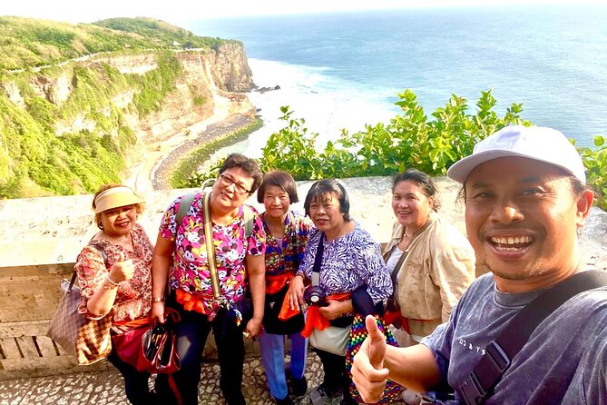 Uluwatu Temple Entry and Kecak Fire Dance Ticket - The 5pm Temple Meet: How the Guided Walk Sets You Up