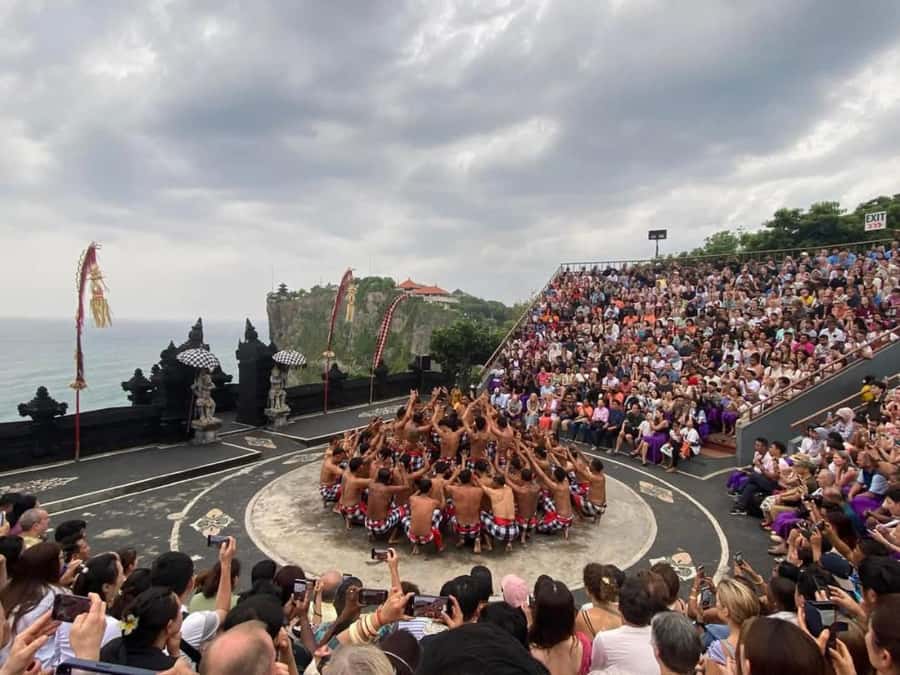 Uluwatu: Temple Sunset, Kecak Dance & Jimbaran Dinner - Private Driver vs All-Inclusive Tickets: Choose Your Option Wisely