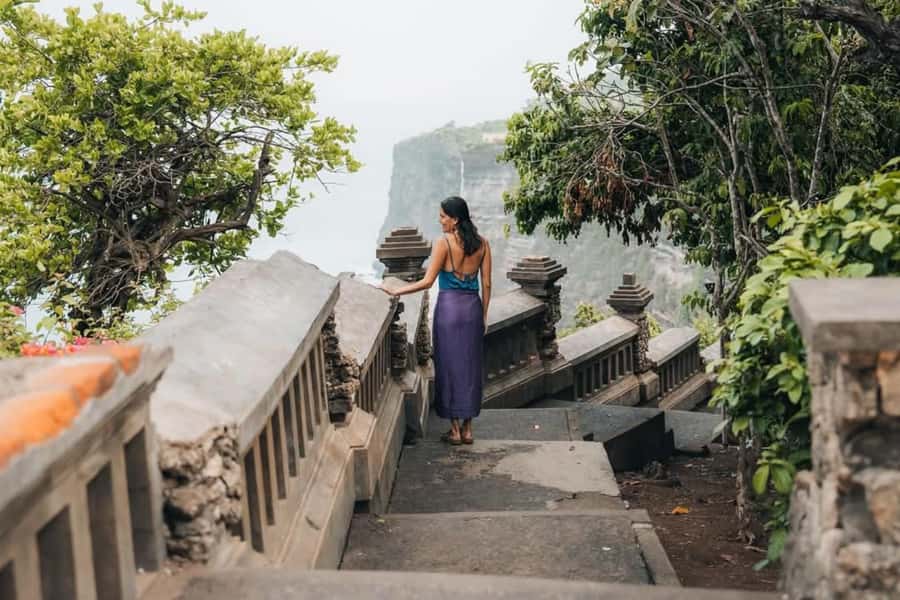 Uluwatu: Temple Sunset, Kecak Dance & Jimbaran Dinner - Who This Is For